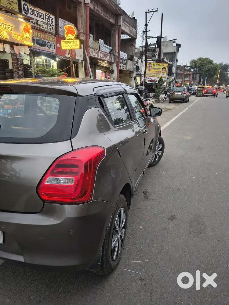 Maruti Suzuki Swift Vxi 2021