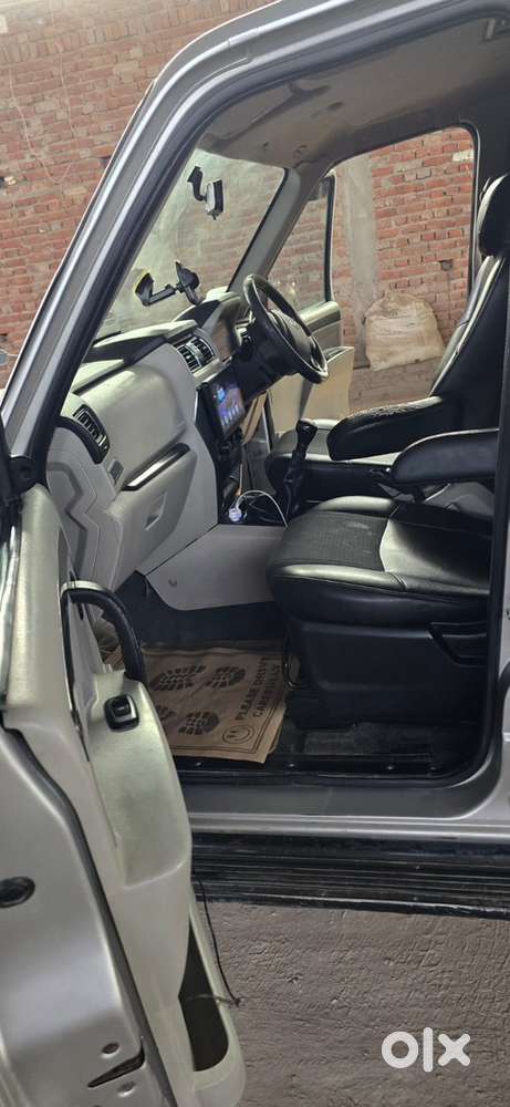 Mahindra Scorpio 2017 Diesel 135000 Km Driven Urgent Sell Need Mony