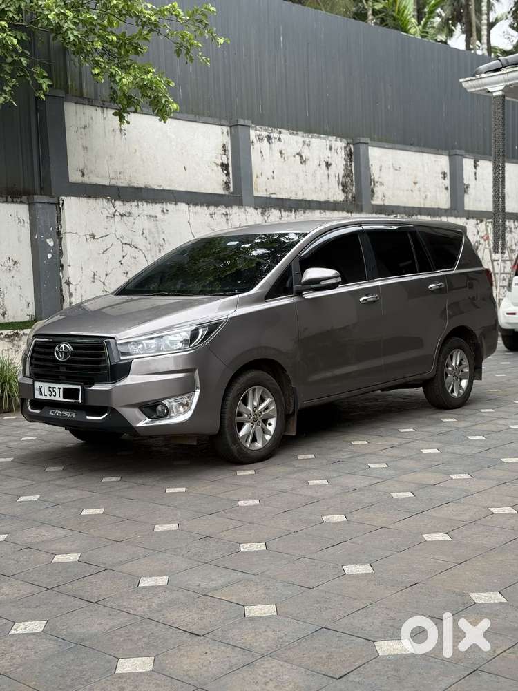 Toyota Innova Crysta 2.4 G Mt, 2016, Diesel