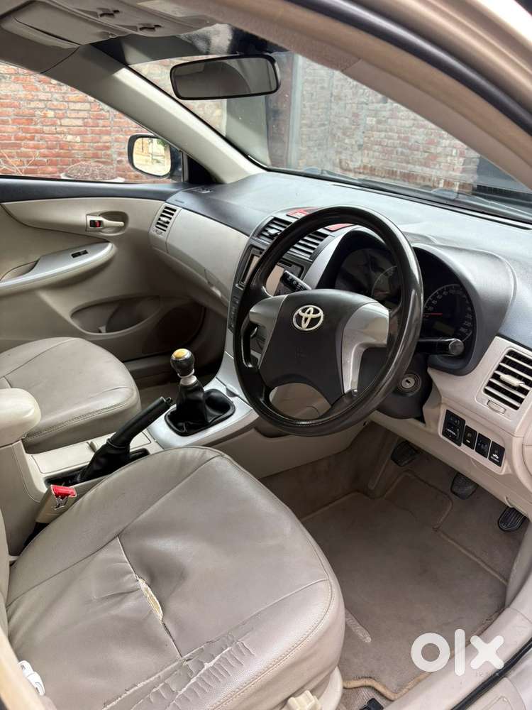 Toyota Corolla Altis 2013 Year