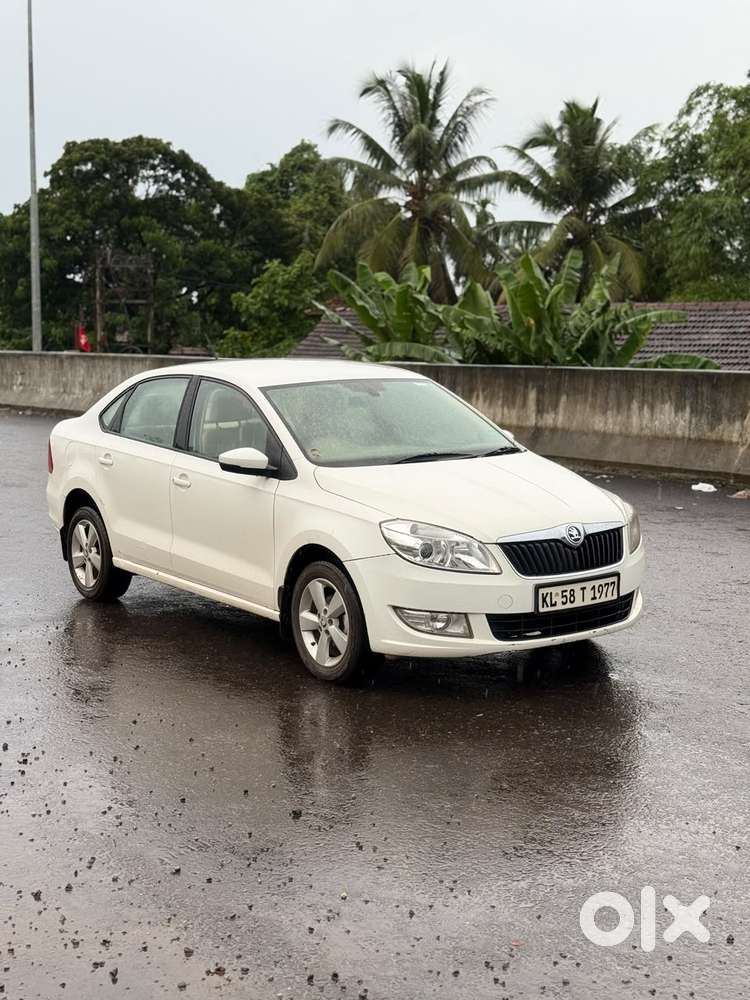 Skoda Rapid 1.6 Mpi Style Plus, 2016, Petrol
