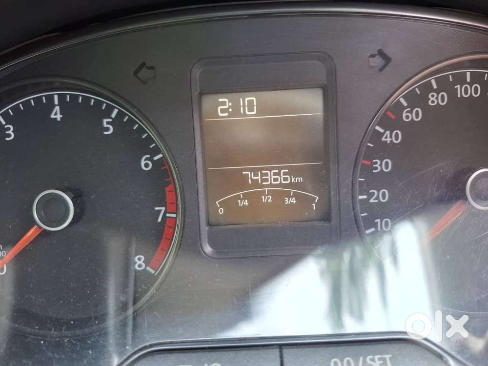 Volkswagen Polo Comfortline 2015 Petrol