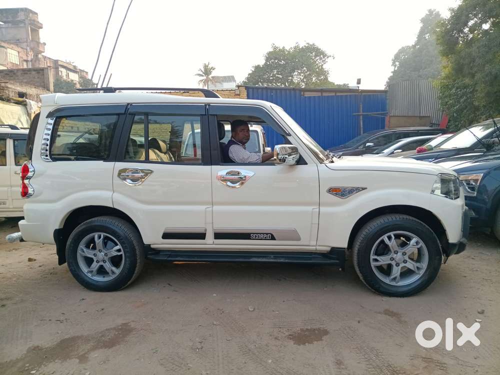 Mahindra Scorpio S10 7 Seater, 2016, Diesel
