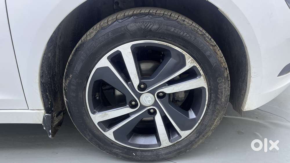 Tata Altroz 1.5 Xz Plus Diesel, 2023, Diesel