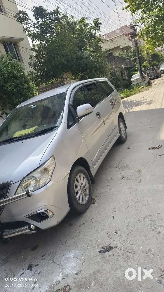 Toyota Innova 2.5 Z 2014