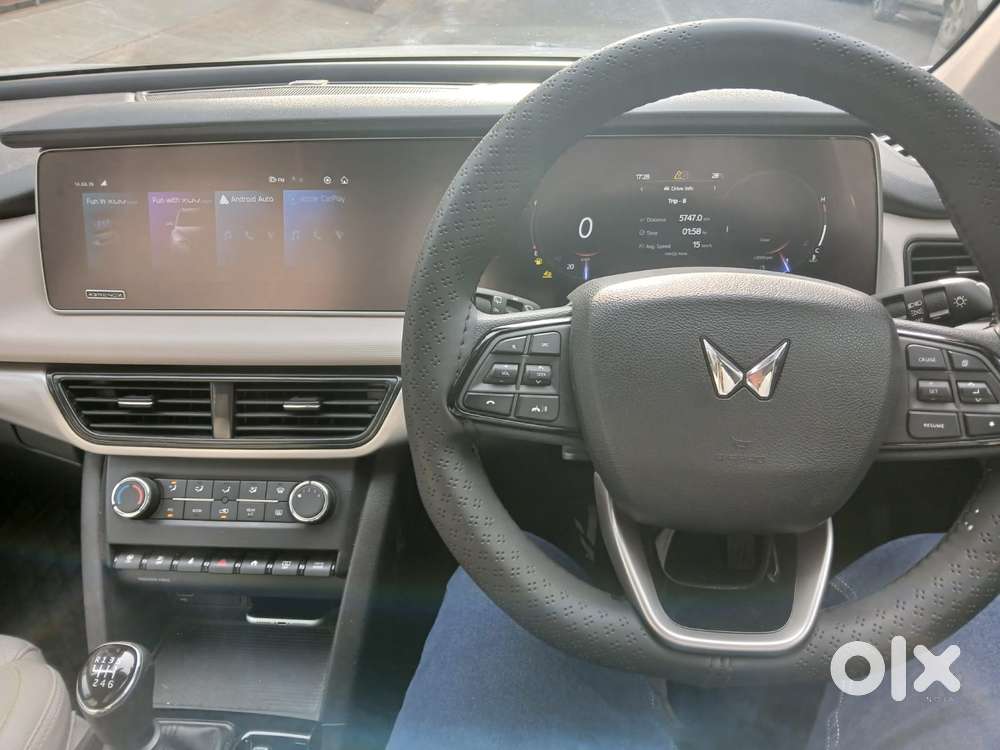 Mahindra Xuv700 2.2 Ax 5 Diesel Mt 7 Str, 2024, Diesel