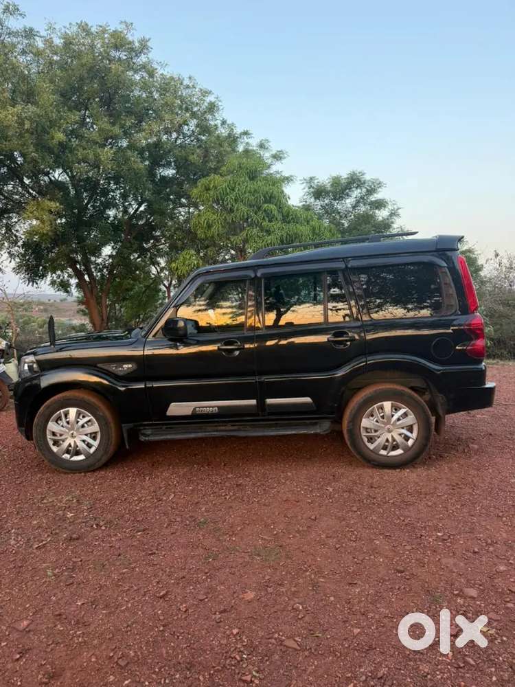 Mahindra Scorpio Black Colour 29 August 2023 Good Condition