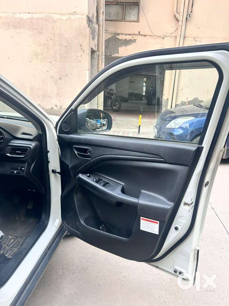 Maruti Suzuki Brezza 2024 Cng & Hybrids 20694 Km Driven