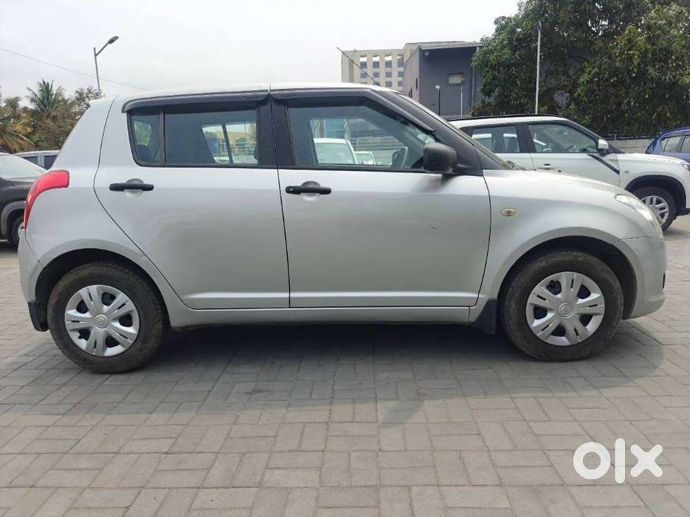 Maruti Suzuki Swift 2011-2014 Lxi, 2011, Petrol