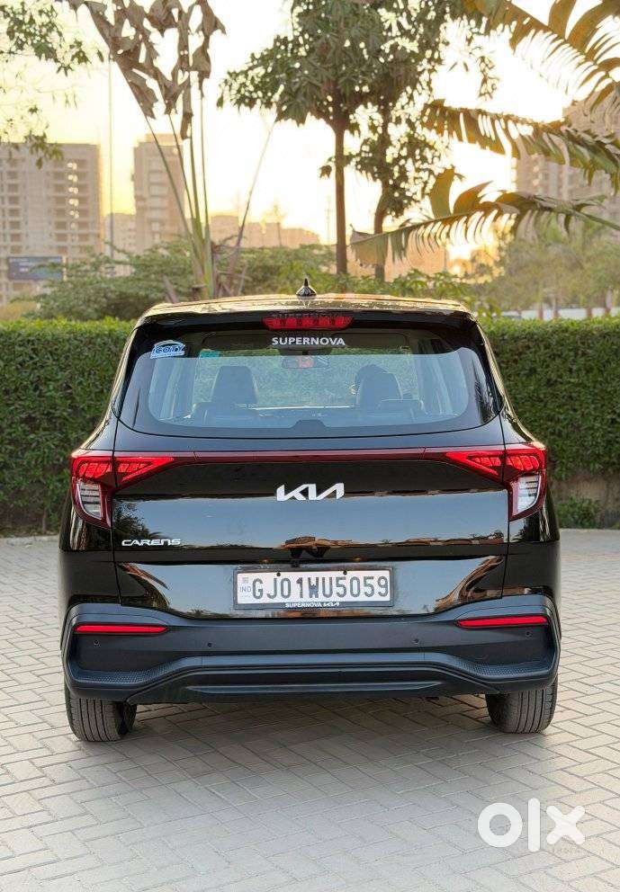Kia Carens G 1.5 6mt Premium (o) 7-seater, 2024, Diesel