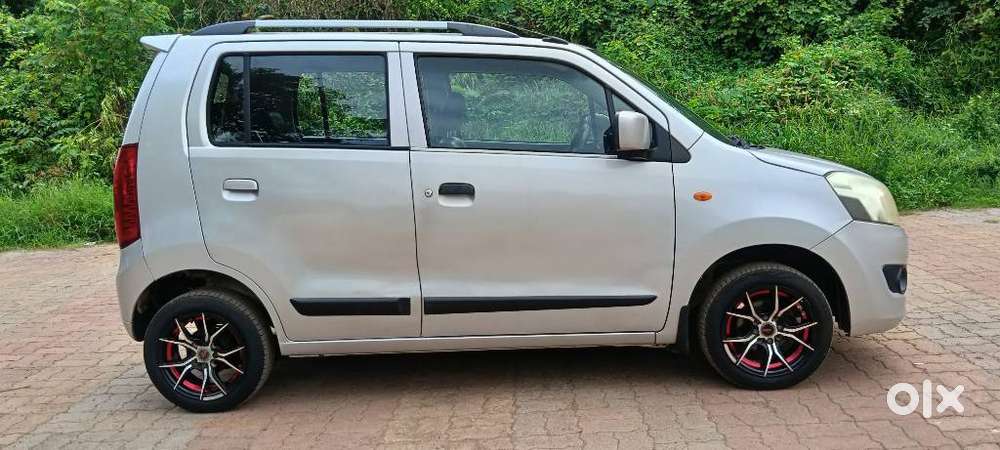 Maruti Suzuki Wagon R Vxi Amt Opt 1.2, 2017, Petrol