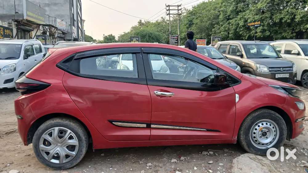Tata Altroz 1.2 Xt  Cng 2020 Model