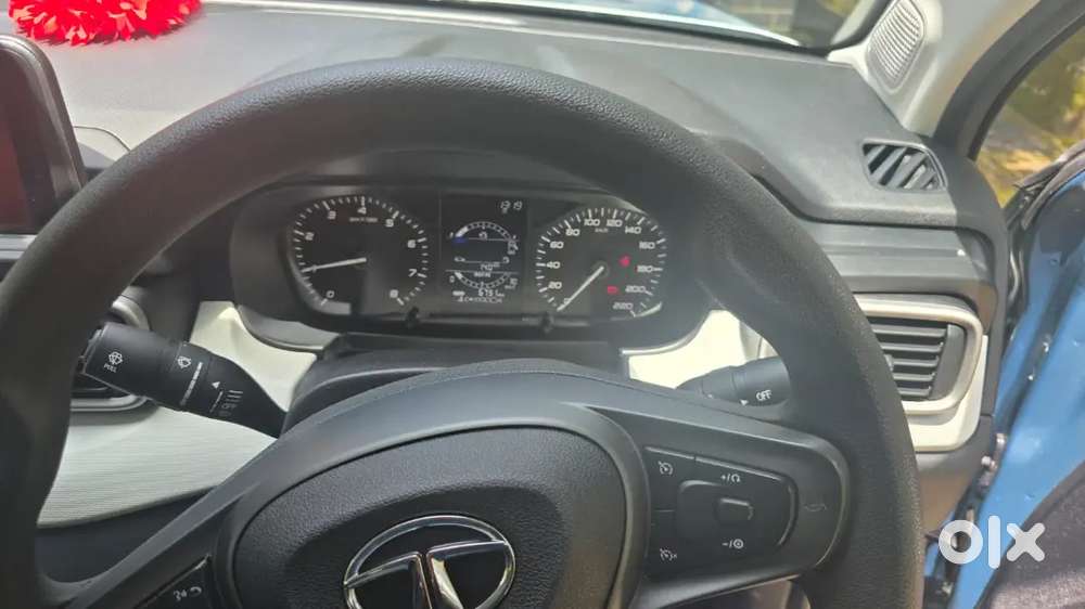Tata Punch 2023 Petrol 6791 Km Driven