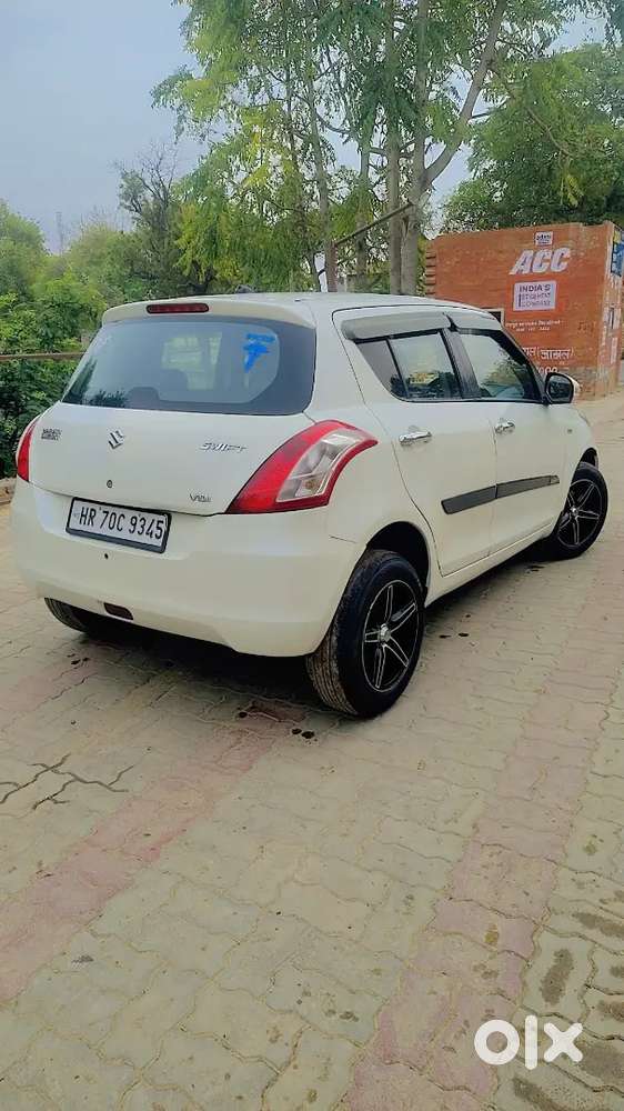 Maruti Suzuki Swift 2014 Diesel 97000 Km Driven