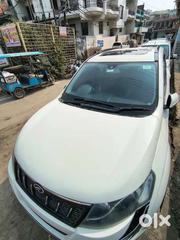 Sunroof Wali Mahindra Xuv 500 (automatic) – Best Condition Ki Gadi!