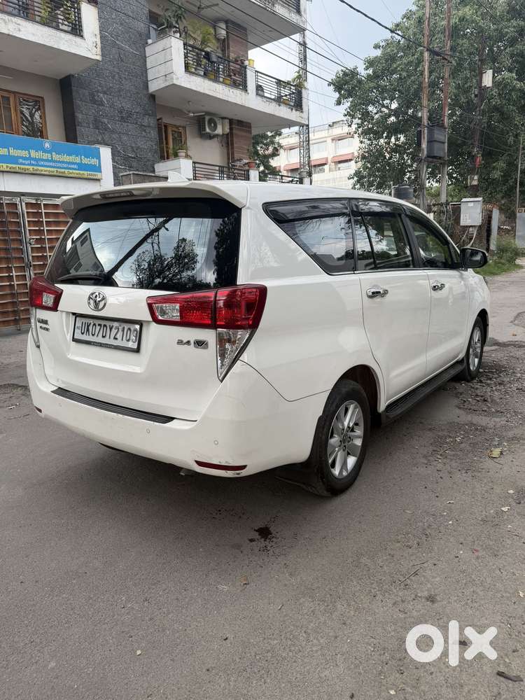 Toyota Innova Crysta 2.4 G Mt, 2019, Diesel