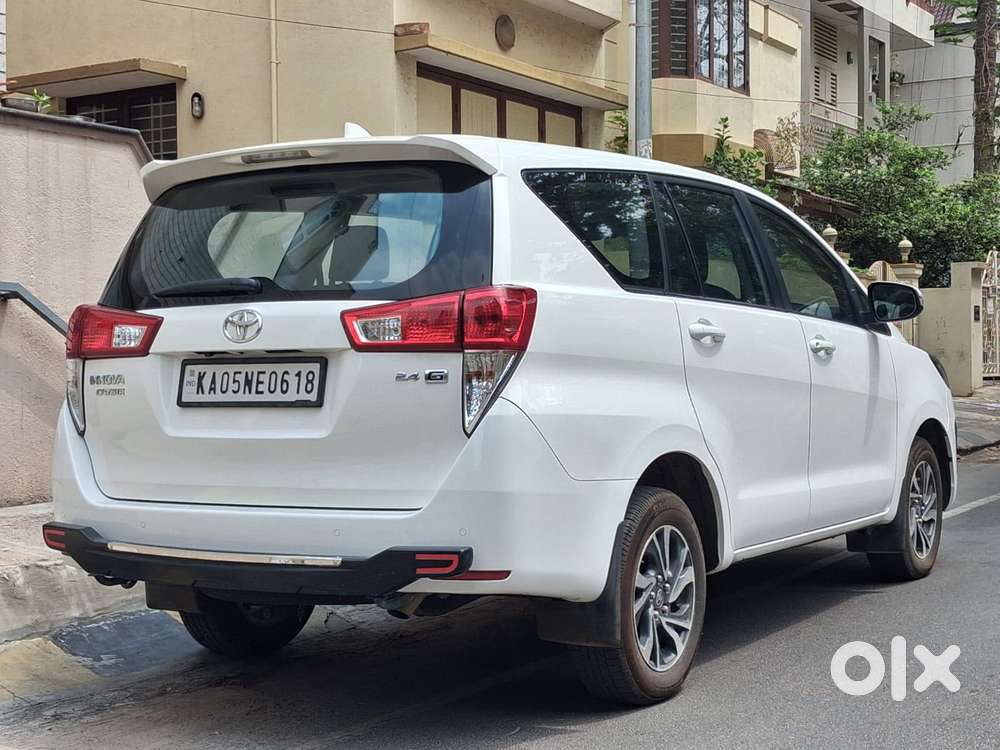 Toyota Innova Crysta