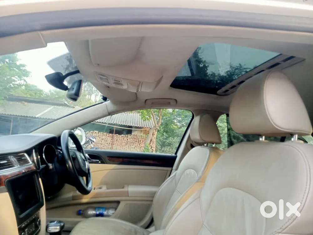 Skoda Superb 2010 Diesel 105000 Km Driven