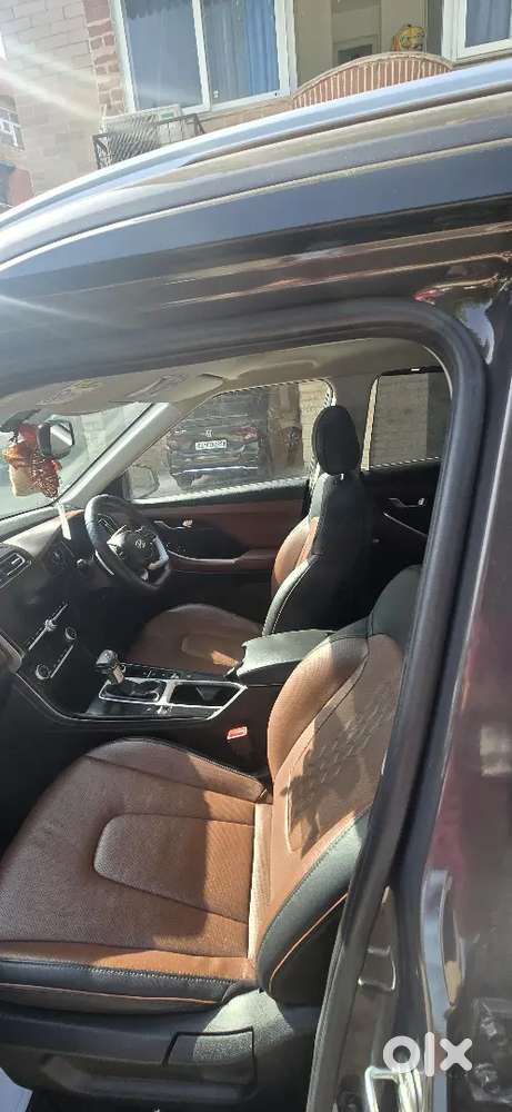 2021 Hyundai Alcazar Signature At &ndash; Top Variant | 6-seater | First Own