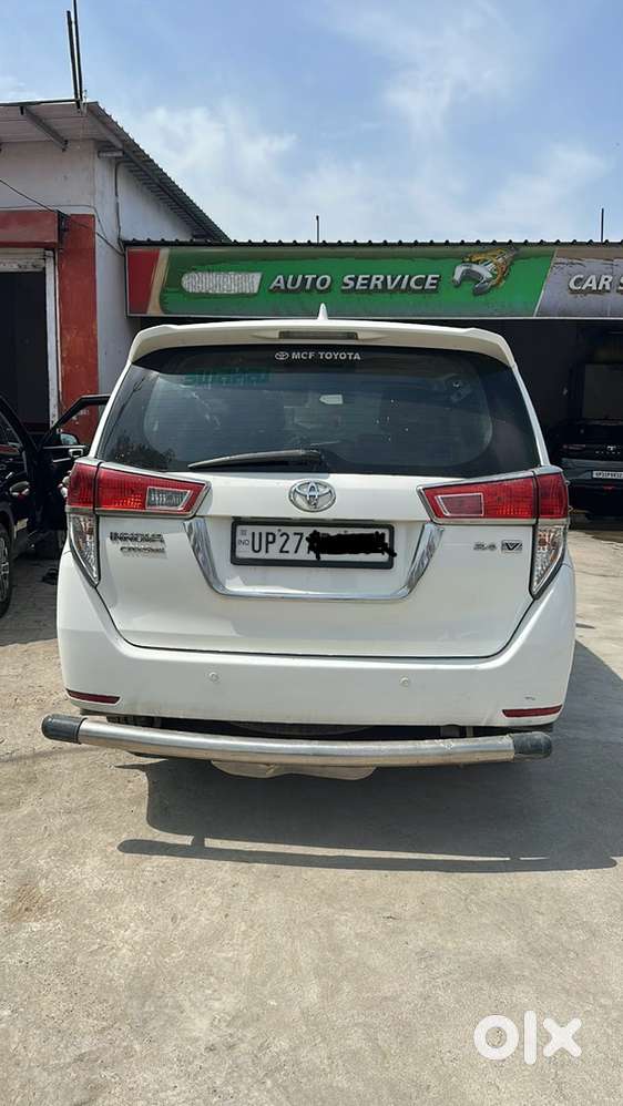 Toyota Innova Crysta 2018 Diesel Well Maintained