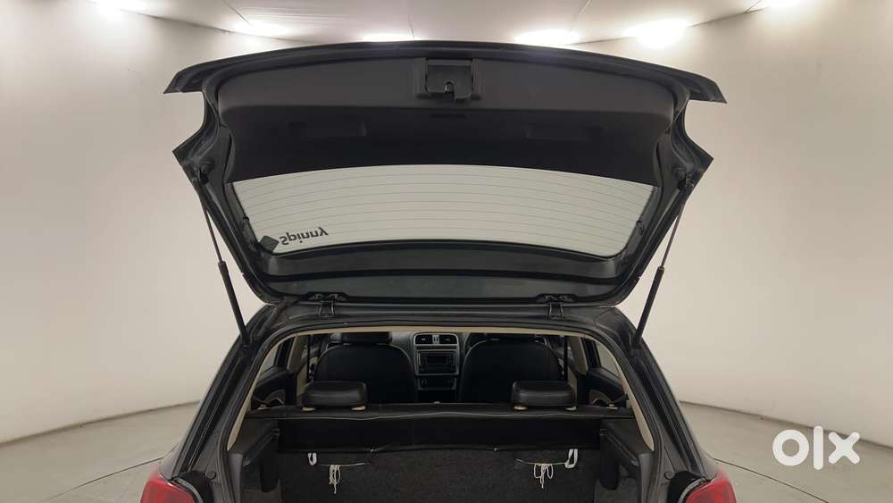 Volkswagen Polo Petrol Highline 1.2l, 2014, Petrol