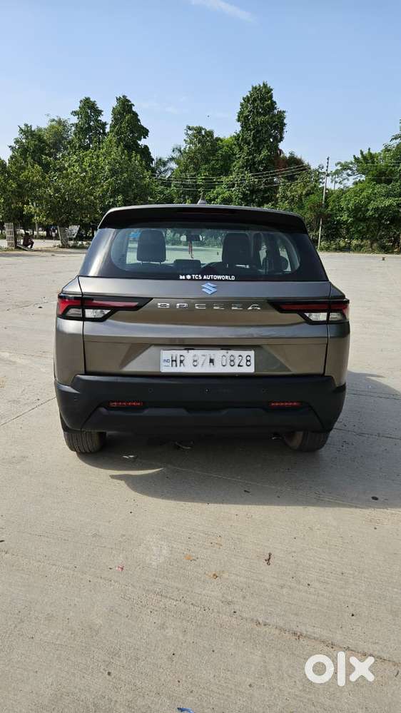 Maruti Suzuki Brezza 1.5 Lxi Smart Hybrid, 2023, Petrol