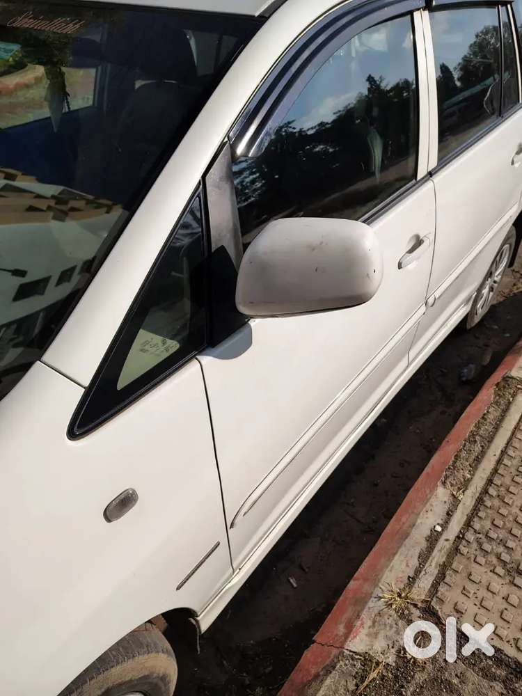 Toyota Innova 2.5 G4 2013