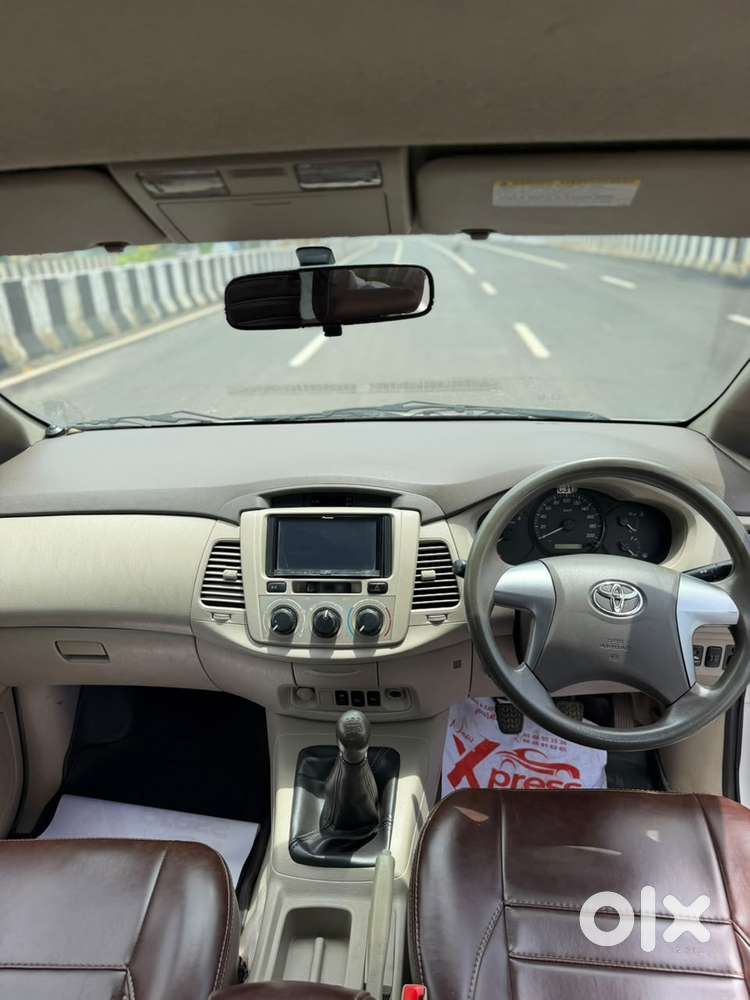 Toyota Innova 2.5 G (diesel) 7 Seater Bs Iv, 2014, Diesel