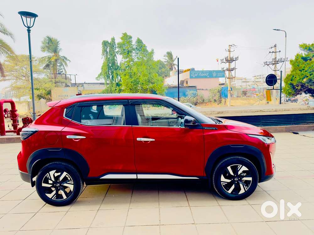 Nissan Magnite Tekna B4d 1.0 Amt Cng, 2025, Petrol