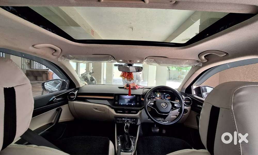Skoda Slavia 1.5 Tsi Style At, 2023, Petrol