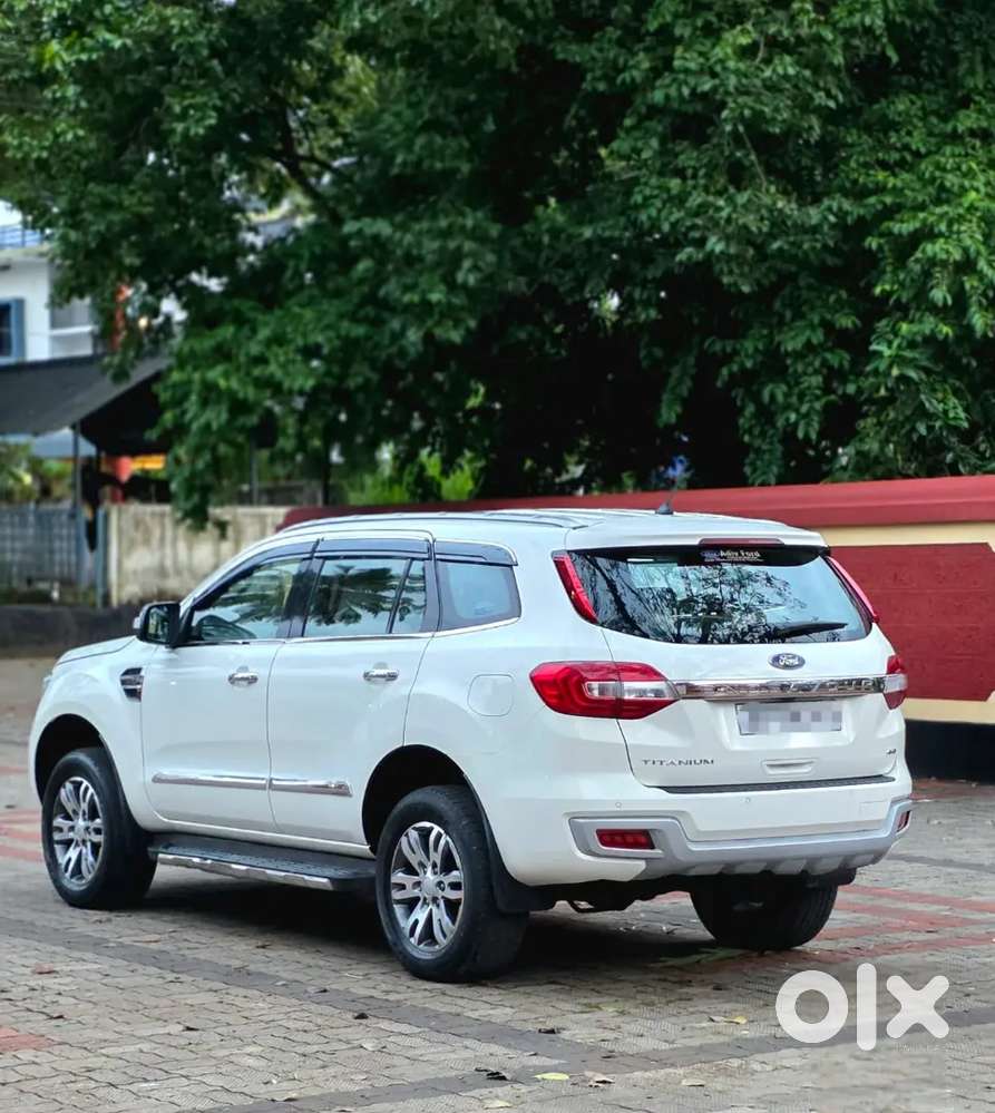 2018 Ford Endeavour Titanium 3.2 Auto 4x4