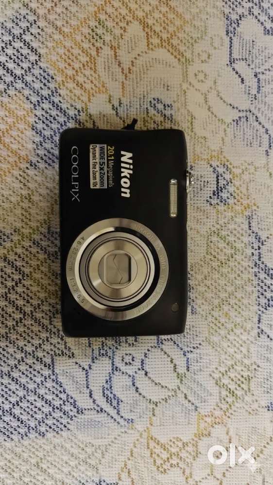 Nikon Coolpix S2900 (20.1 MP) – Hardly Used, Complete Box Kit