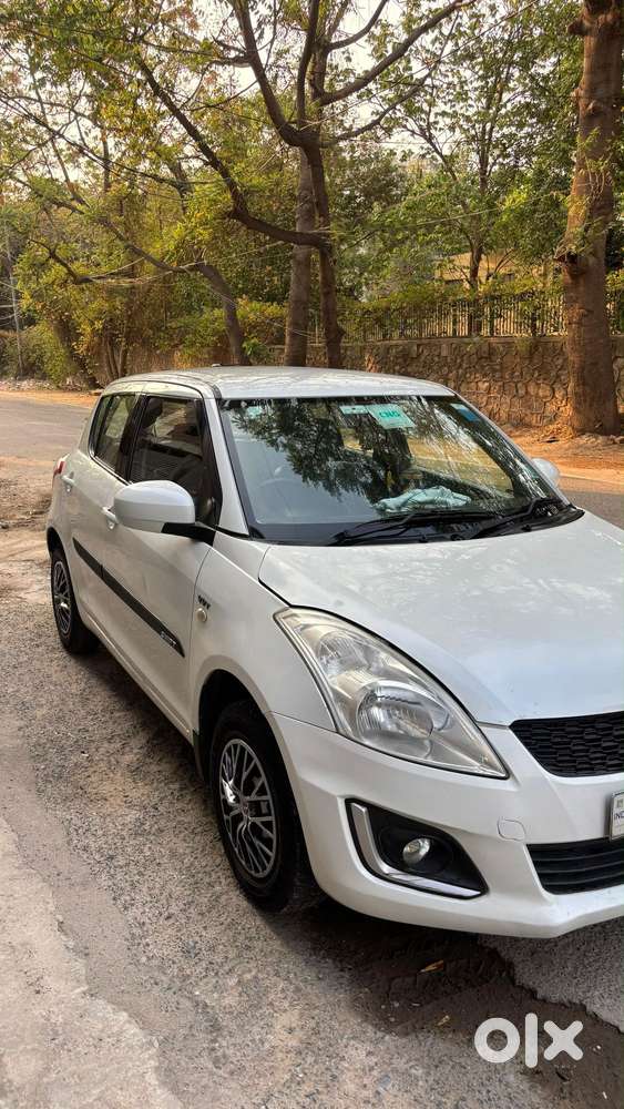 Maruti Suzuki Swift Lxi Optional-o, 2017, Cng & Hybrids