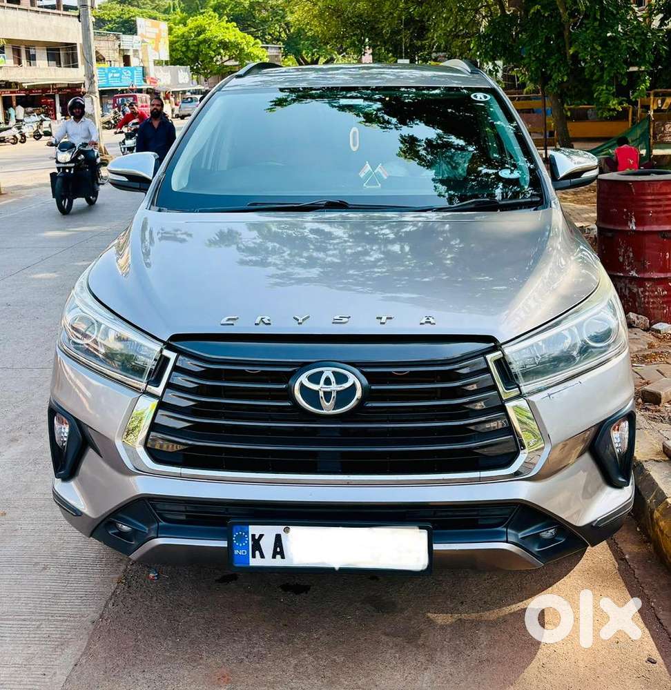 Toyota Innova Crysta 2016 Diesel Well Maintained
