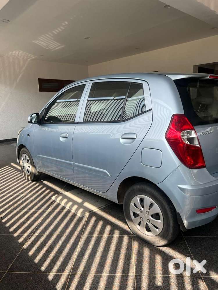 Front & Back Power Window,power Starting,stock Audio System.