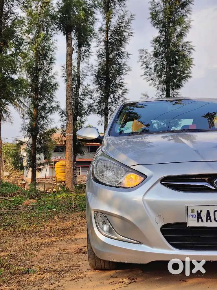 Hyundai Fluidic Verna 2012 Electric 96800 Km Driven