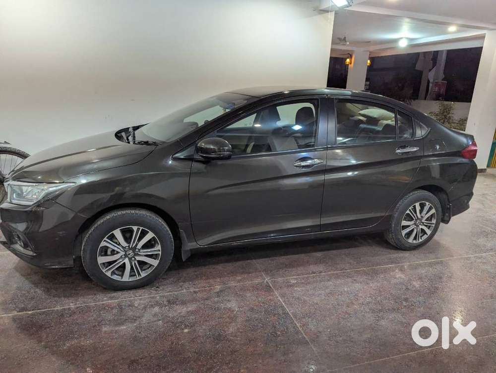 Doctor Driven Honda City 1.5 V I-vtec Manual - 17000km