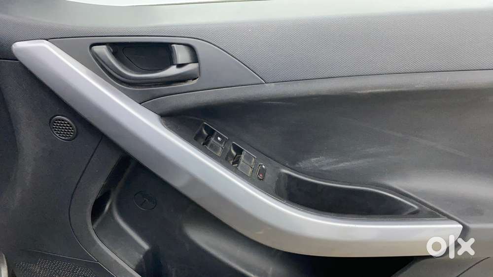 Tata Nexon 1.5 Revotorq Xma Amt, 2021, Petrol