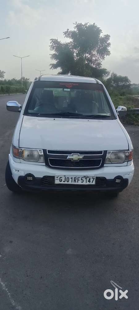 Chevrolet Tavera Neo 2014 Diesel Well Maintained