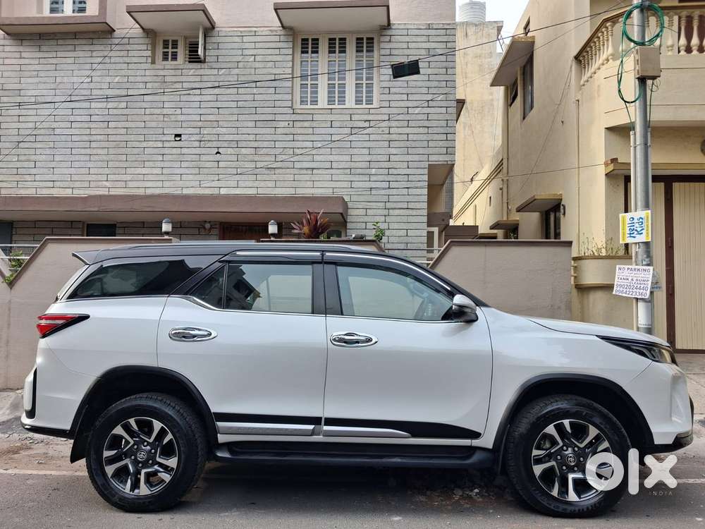 Toyota Fortuner 2.8 Legender 4x4, 2024, Diesel