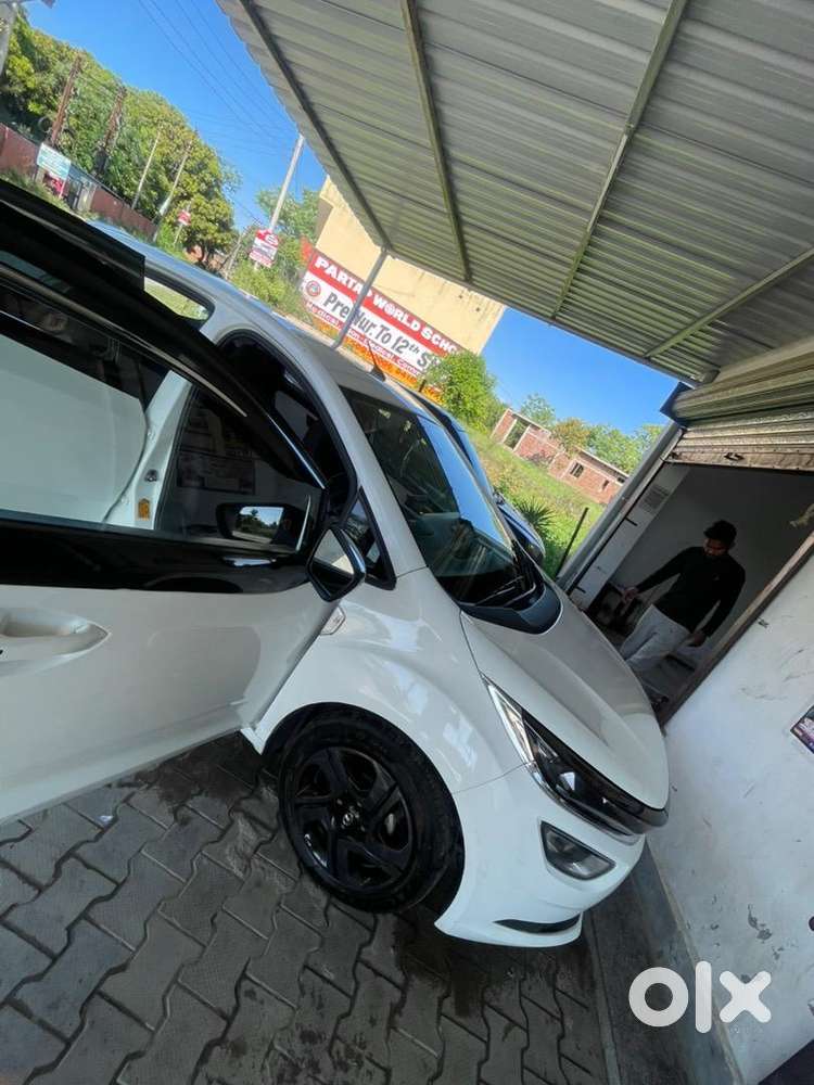 Tata Altroz 2023 Petrol 42000 Km Driven