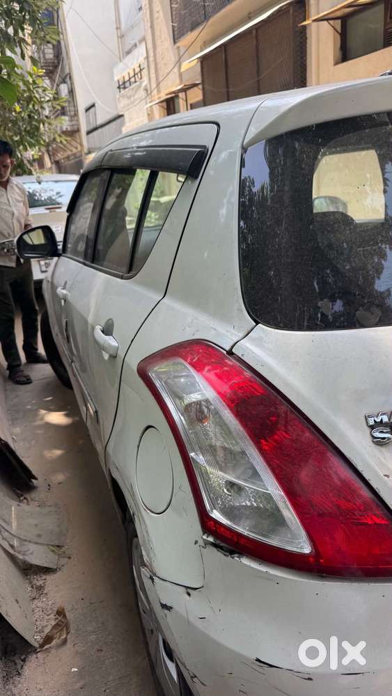 Maruti Suzuki Swift Vxi Optional, 2012, Cng & Hybrids