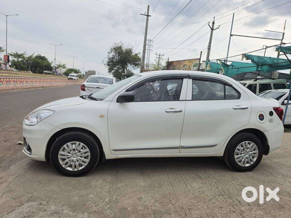Maruti Suzuki Dzire 1.2 Vxi Cng, 2023, Cng & Hybrids