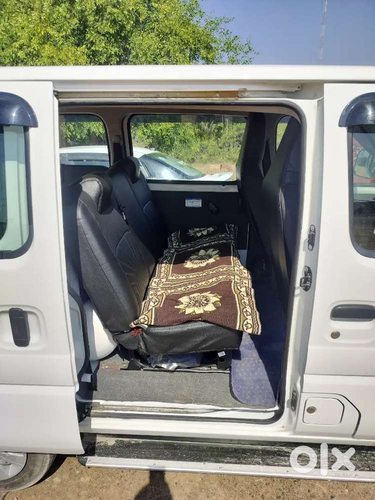 फाइनेंशली प्रॉब्लम होने के कारण गाड़ी बेच रहा हूं