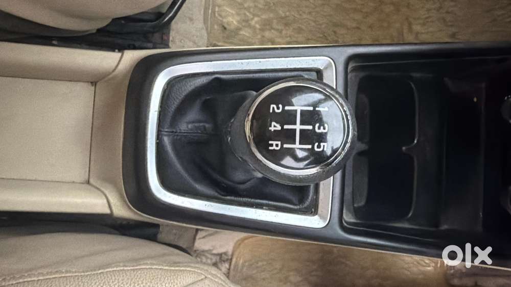 Maruti Suzuki Swift Dzire 1.2 Lxi Bsiv, 2017, Petrol