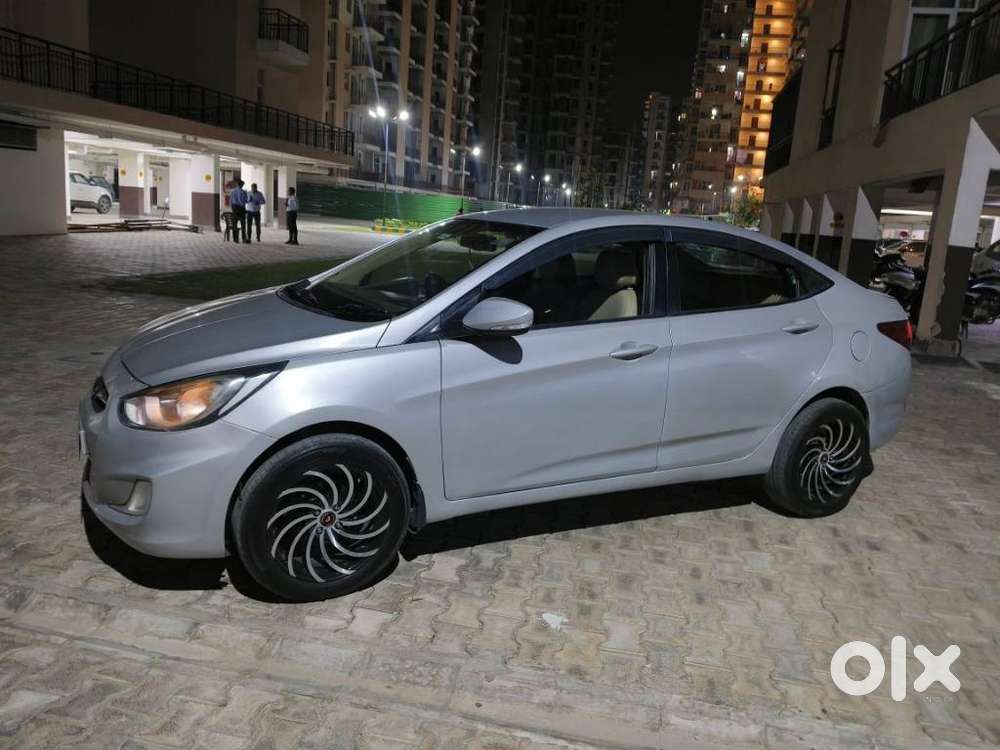 Hyundai Verna Fluidic 1.6 Vtvt Sx, 2013, Petrol