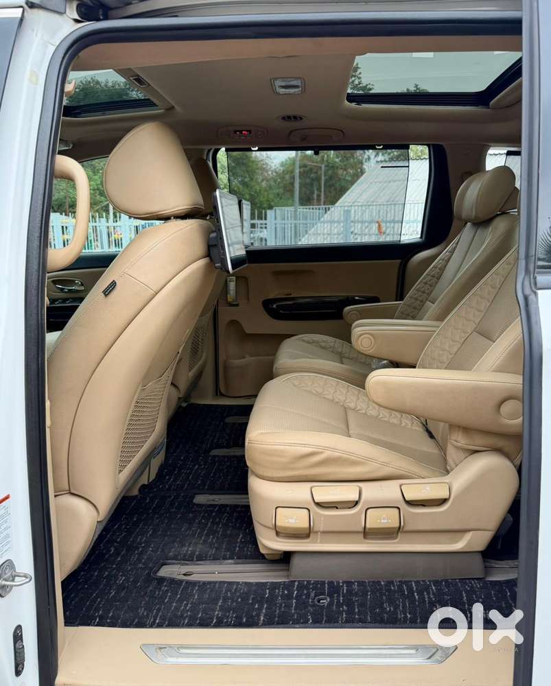 Kia Carnival Limousine Plus 7 Str, 2022, Diesel