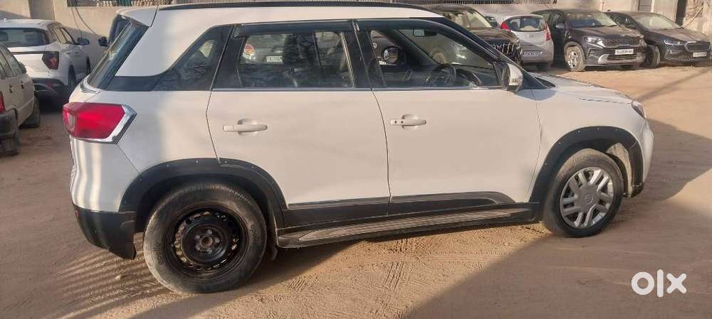 Maruti Suzuki Brezza 1.5 Vxi Cng, 2021, Cng & Hybrids