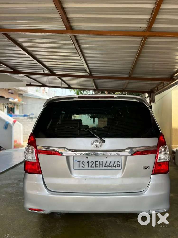 Toyota Innova 2014 Diesel 207000 Km Driven