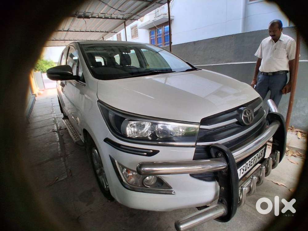 Toyota Innova Crysta 2.4 Gx Limited Edition 8 Str, 2017, Diesel